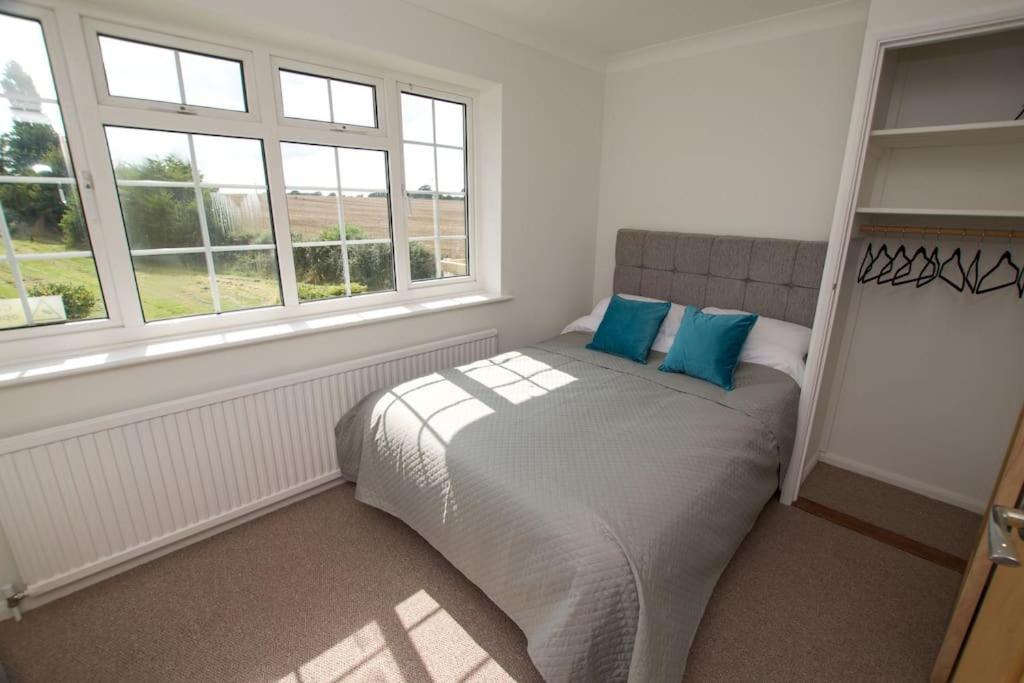 Spacious 5 Bed In The Countryside, Close To Frinton-On-Sea Kirby Cross Eksteriør bilde